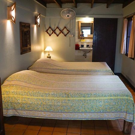 The Riverside Guest House Lampang Ngoại thất bức ảnh
