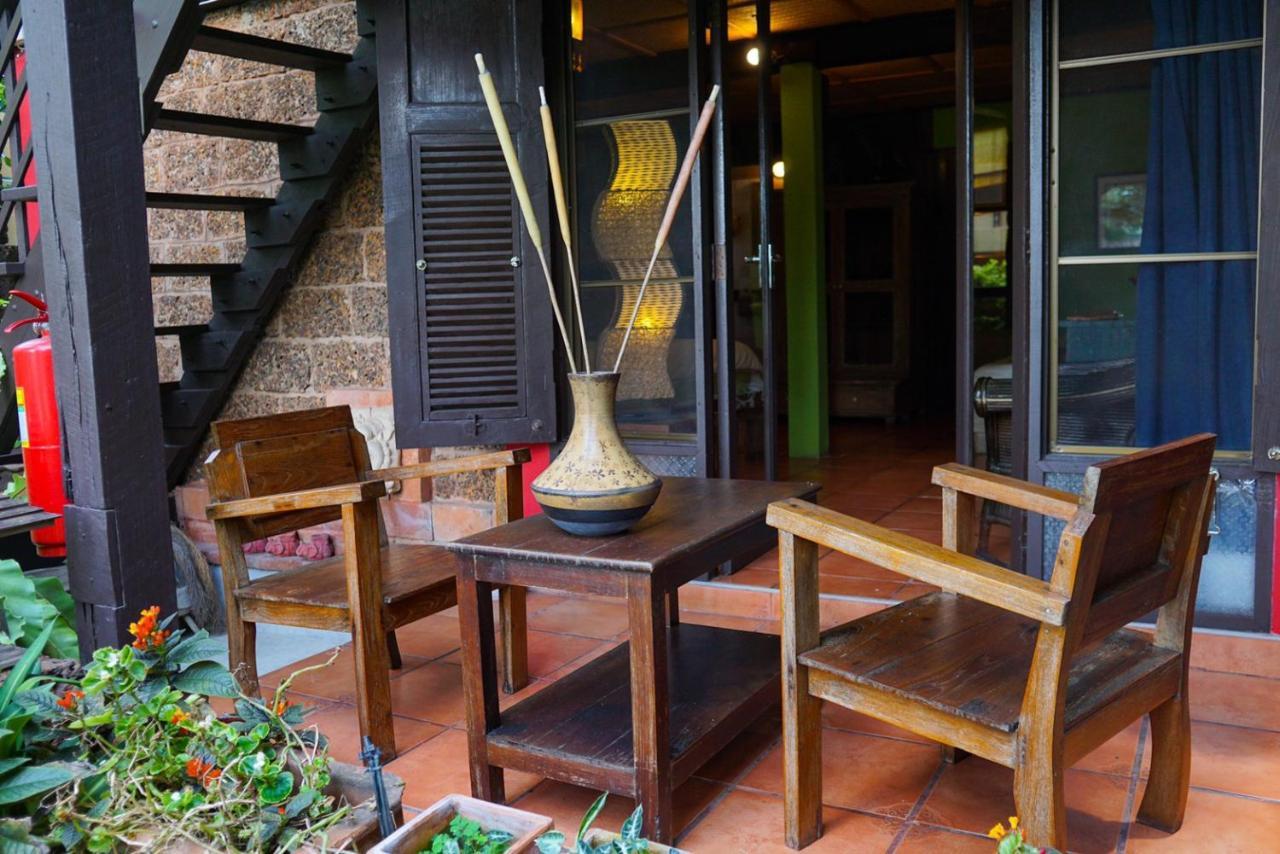 The Riverside Guest House Lampang Ngoại thất bức ảnh