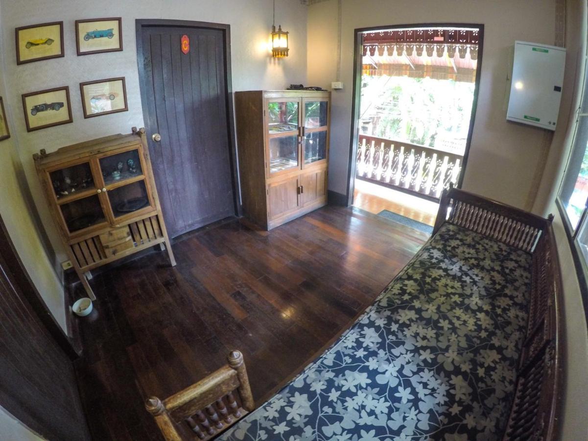 The Riverside Guest House Lampang Ngoại thất bức ảnh