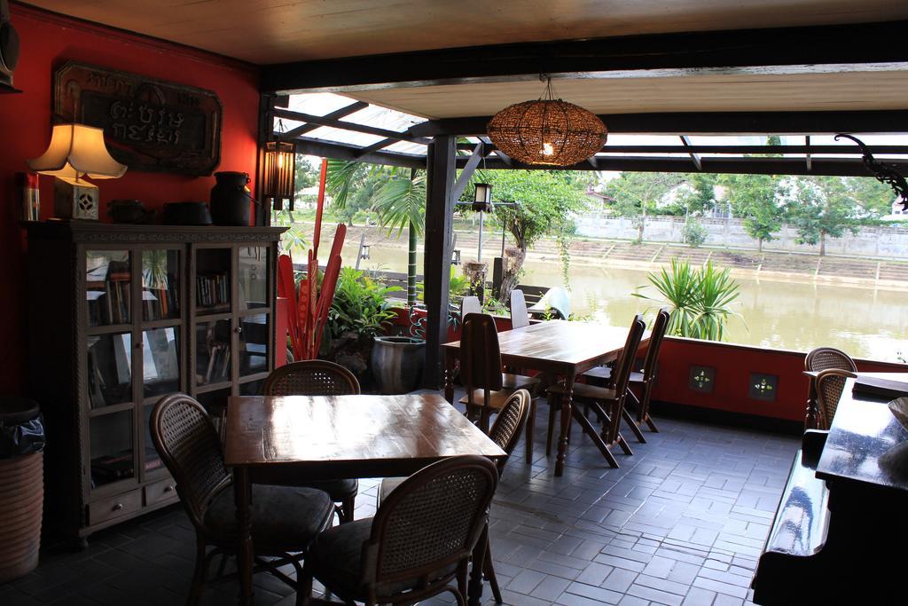The Riverside Guest House Lampang Ngoại thất bức ảnh