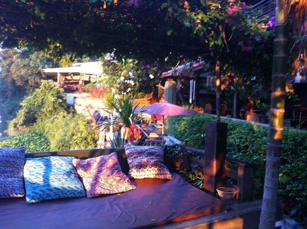 The Riverside Guest House Lampang Ngoại thất bức ảnh